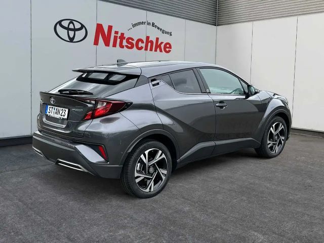 Toyota C-HR Hybride Team D