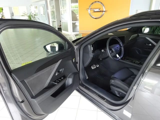 Opel Astra Ultimate