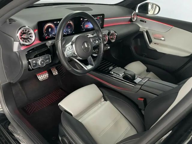 Mercedes-Benz A 250 A 250 e AMG Line