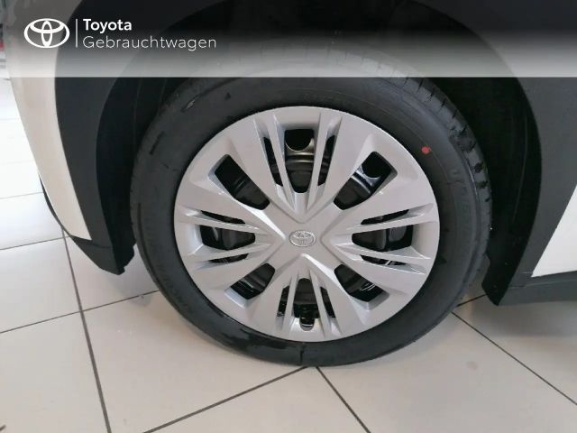 Toyota Aygo X Business Hatchback