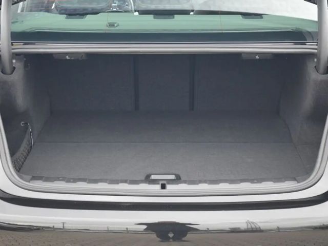 BMW 330 330e Sedan Sport Line