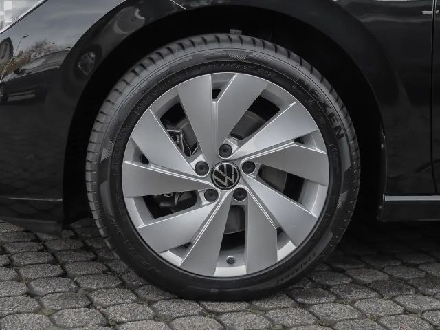 Volkswagen Golf 2.0 TDI DSG Style Variant