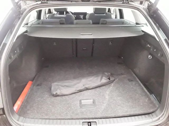 Skoda Octavia 2.0 TDI Combi Selection Tour