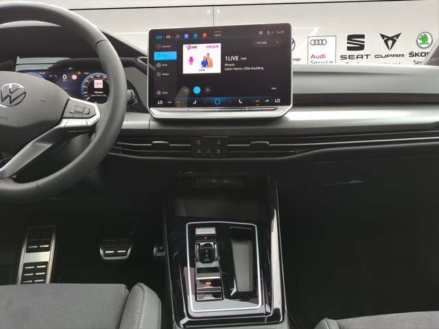 Volkswagen Golf 1.5 eTSI DSG Golf VIII