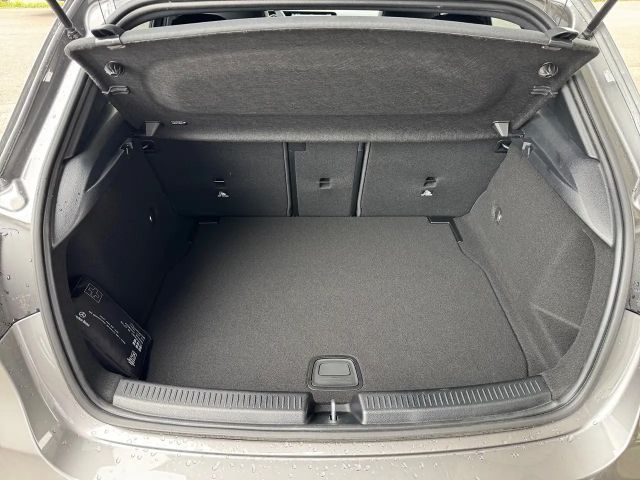 Mercedes-Benz A 180 AMG Line Hatchback