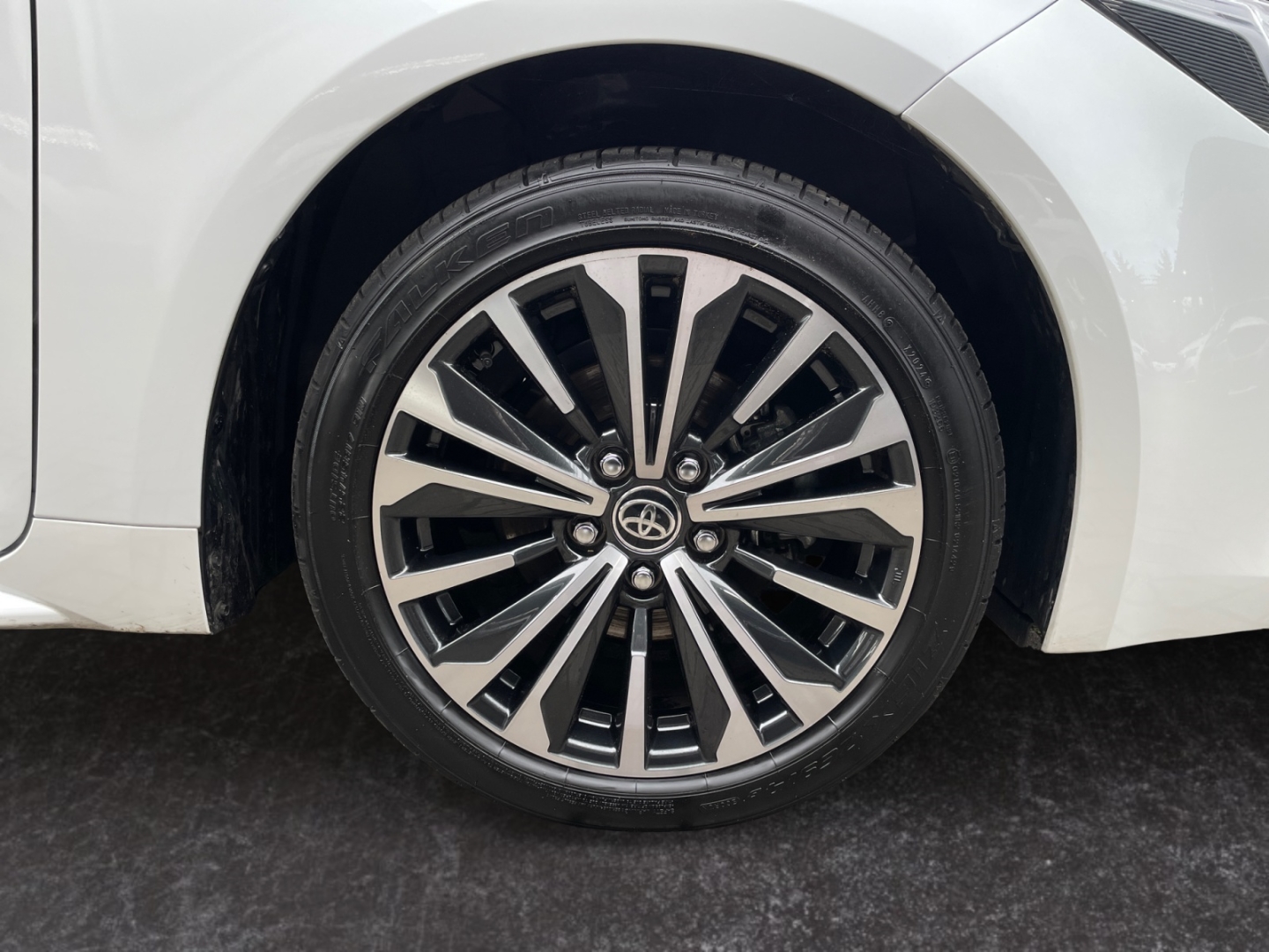 Toyota Corolla Basis Touring