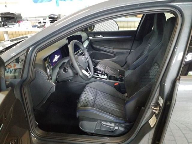 Volkswagen Golf 1.5 eTSI Golf VIII