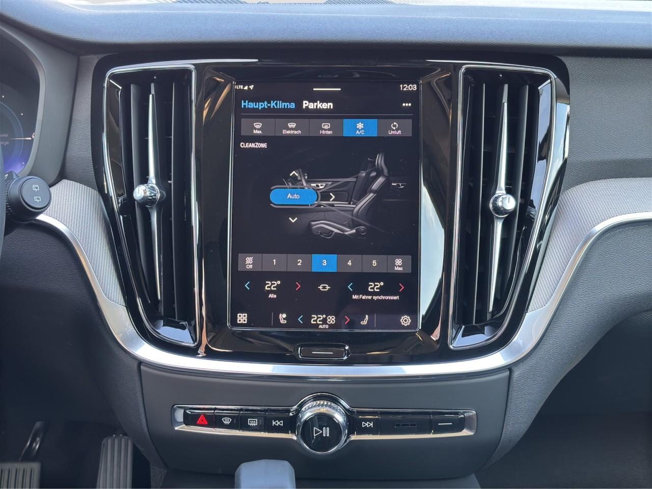 Volvo V60 AWD Dark Plus T8