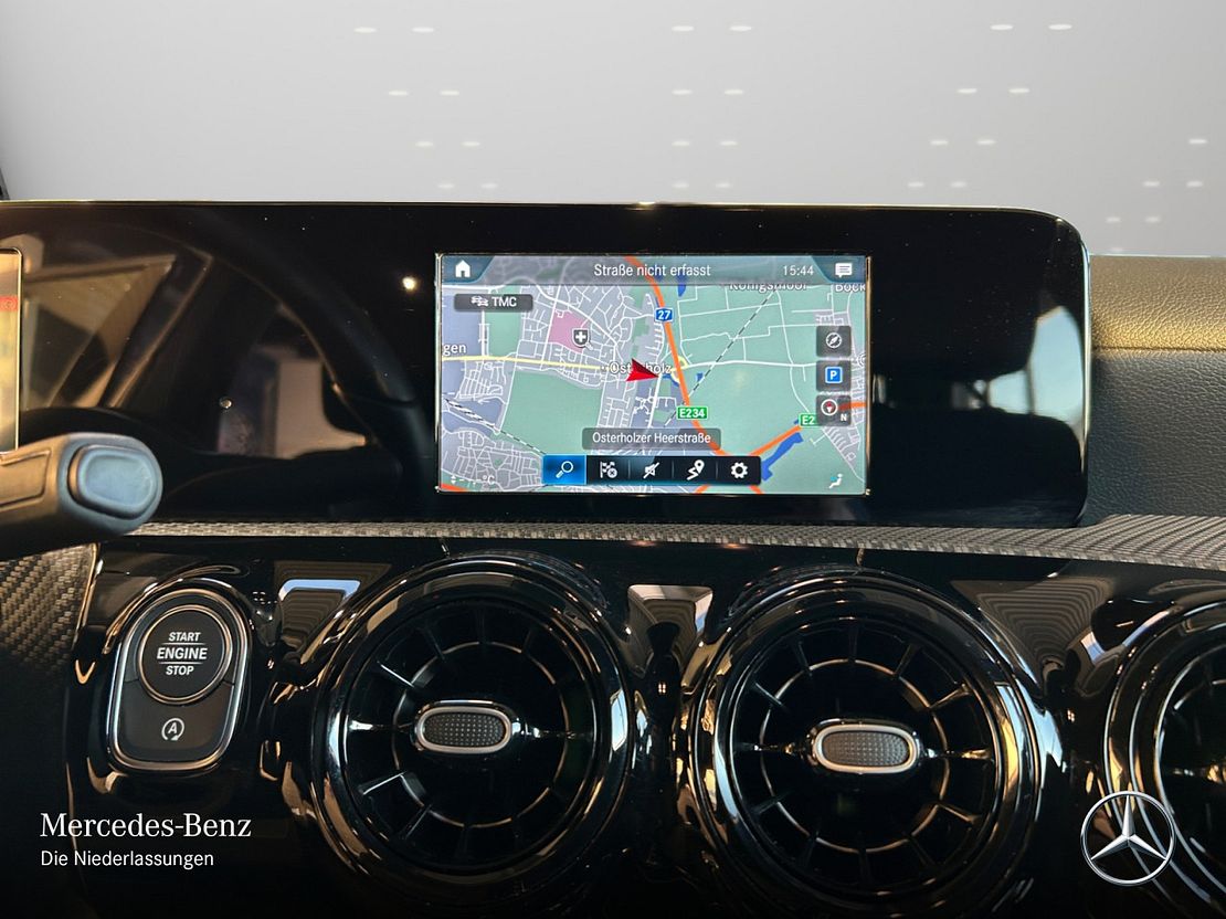 Mercedes-Benz A 180 A 180 d