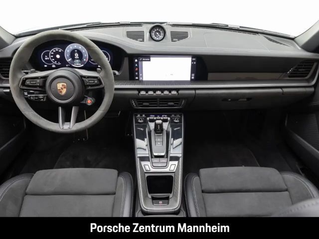 Porsche 992 4 Cabrio Carrera GTS