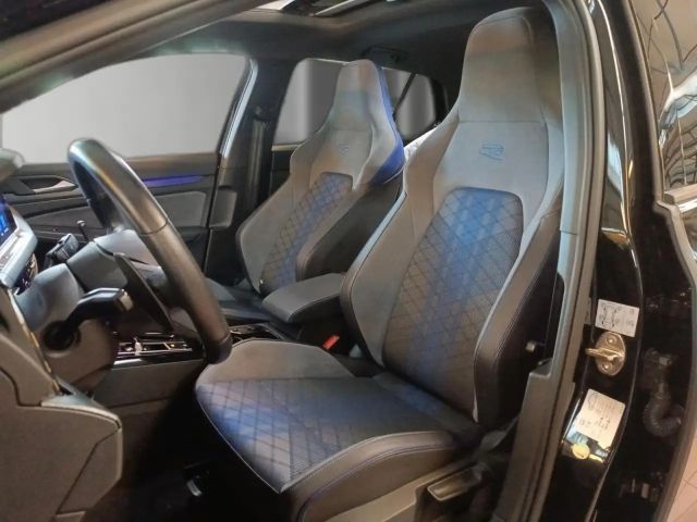 Volkswagen Golf 2.0 TSI DSG Golf VIII IQ.Drive