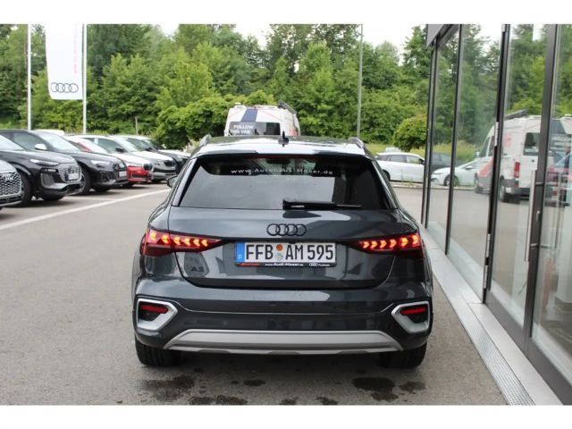 Audi A3 35 TFSI Business S-Tronic Sedan