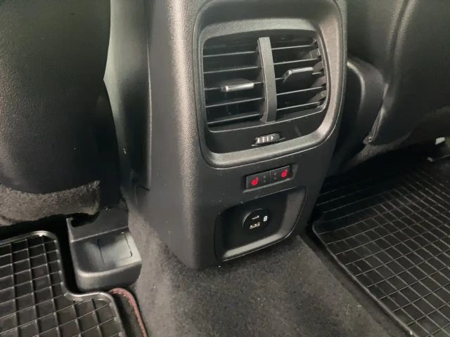 Ford Kuga Plug in Hybrid ST Line X