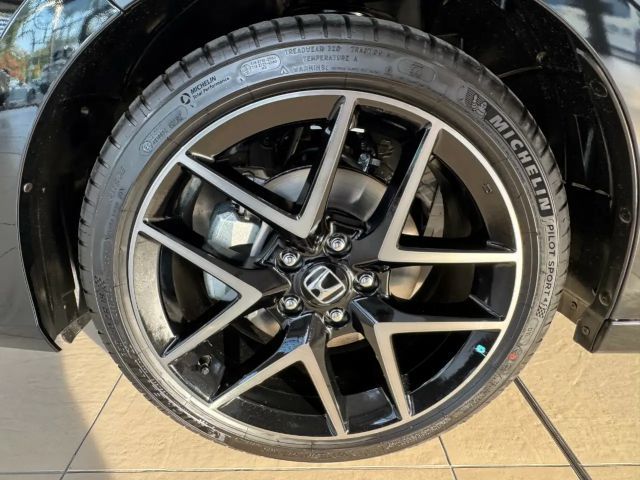 Honda Civic Advance Hybrid e:HEV