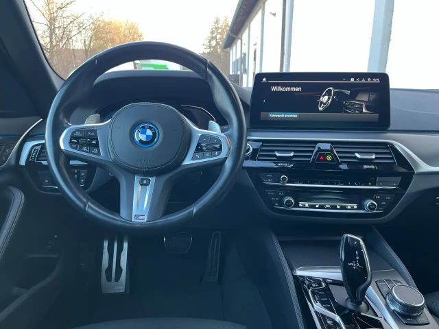 BMW 530 530e M-Sport Touring xDrive