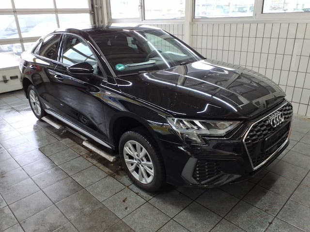 Audi A3 35 TFSI S-Line S-Tronic Sedan