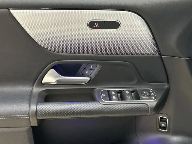 Mercedes-Benz GLB 200 4MATIC GLB 200 d