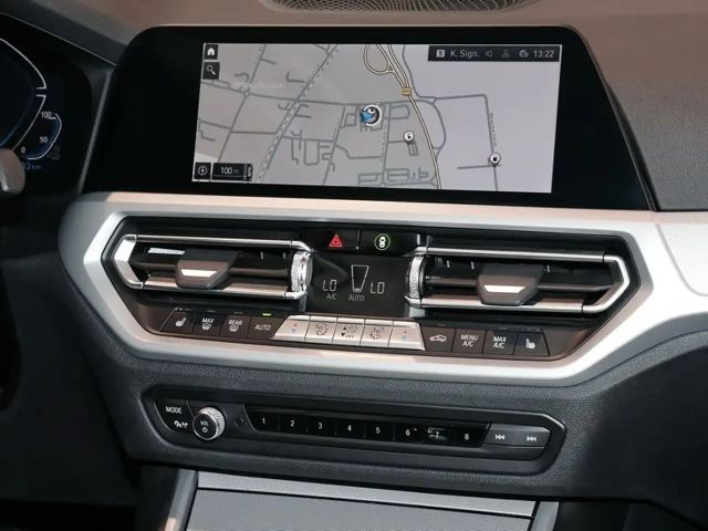 BMW 330 330e Touring xDrive