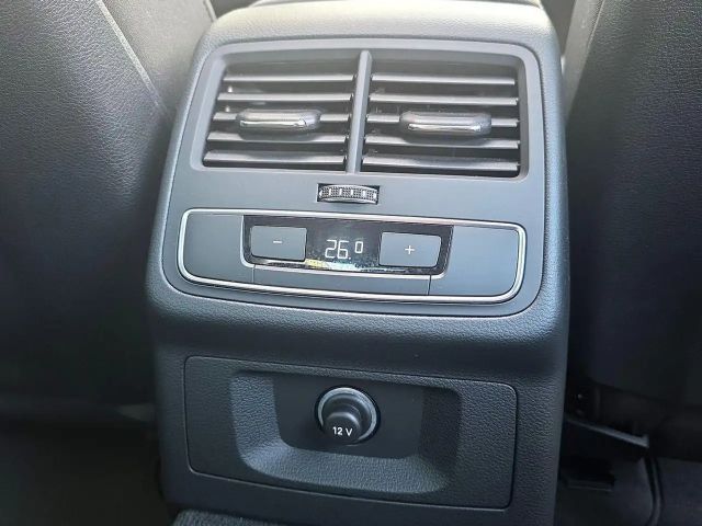 Audi A4 30 TDI Sedan