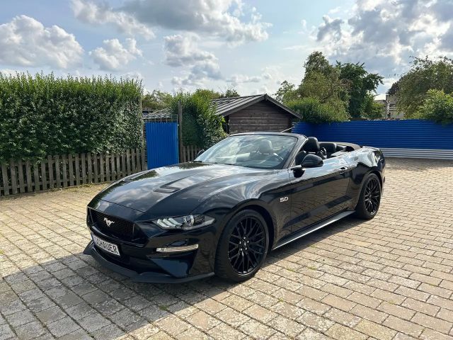 Ford Mustang Convertible GT 5.0 V8