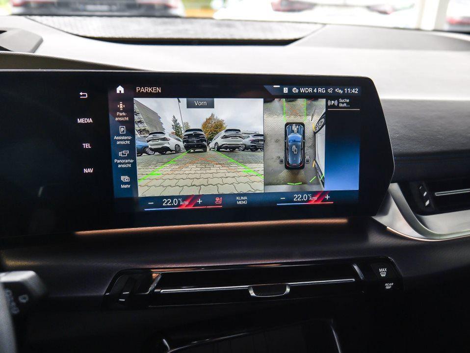 BMW 220 220i Active Tourer