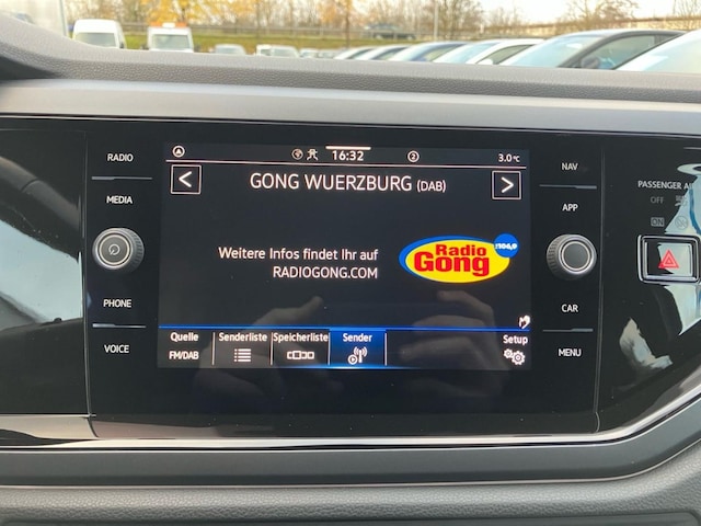 Volkswagen Polo 1.0 TSI DSG R-Line