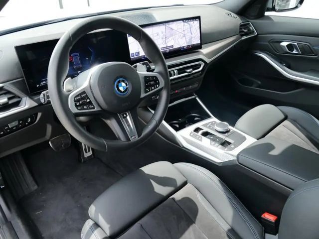 BMW 330 330e M-Sport Touring