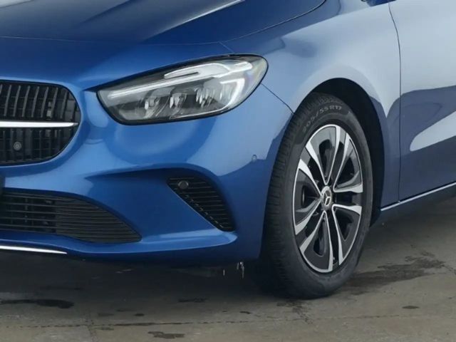 Mercedes-Benz B 200 Progressive Sedan