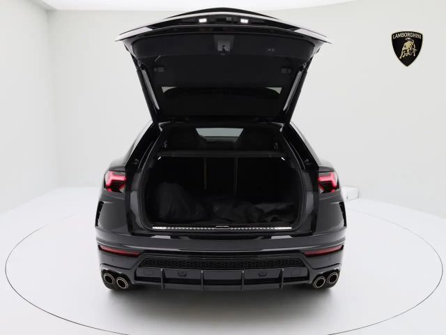 Lamborghini Urus MY22 I AKRAPOVIC I B&O I PANO