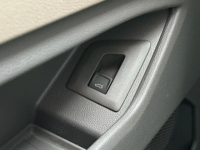 Volkswagen Multivan 2.0 TDI DSG Style T7