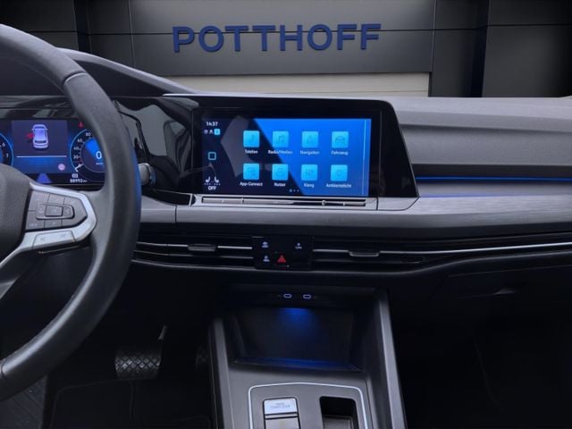 Volkswagen Golf 1.5 eTSI DSG Style