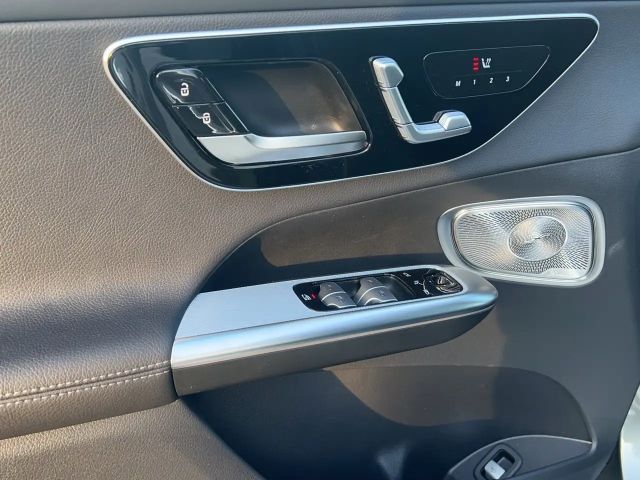 Mercedes-Benz GLC 300 AMG Line