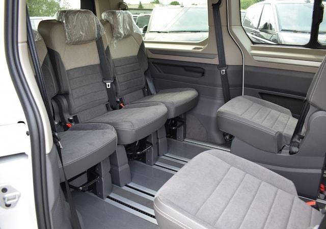 Volkswagen Multivan 2.0 TDI DSG Lang T7