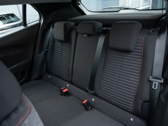 Peugeot 2008 Active Pack EAT8