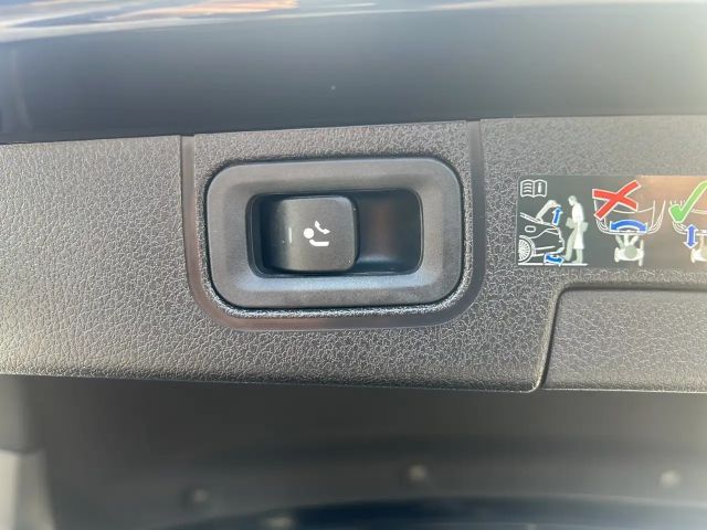 Mercedes-Benz A 250 4MATIC AMG Line