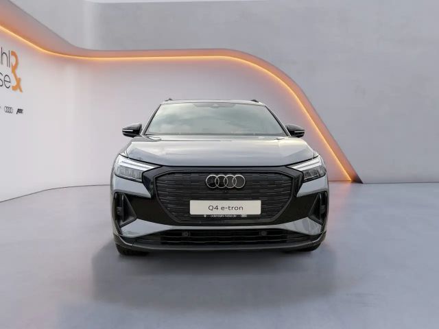 Audi Q4 e-tron 45 e-tron 210 kW  Navi