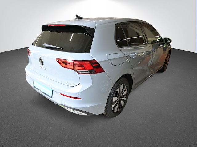 Volkswagen Golf 1.5 eTSI Golf VIII IQ.Drive Move
