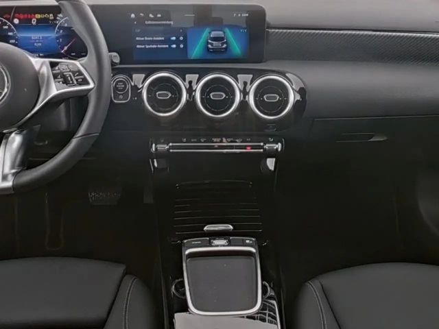 Mercedes-Benz A 180 LENKRADHEIZUNG LED HP USB PAKET