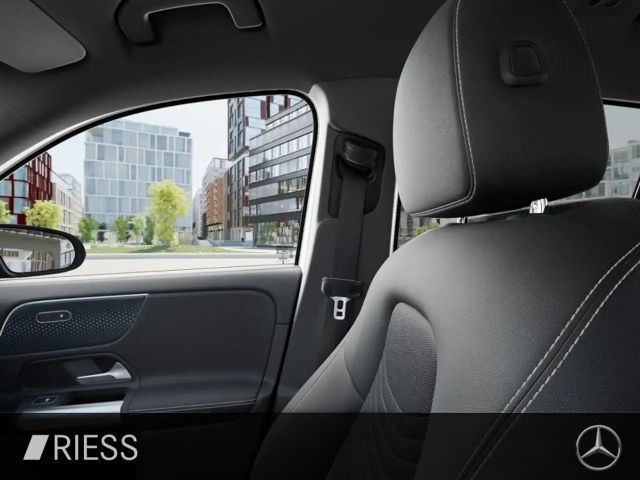 Mercedes-Benz EQA 300 4MATIC