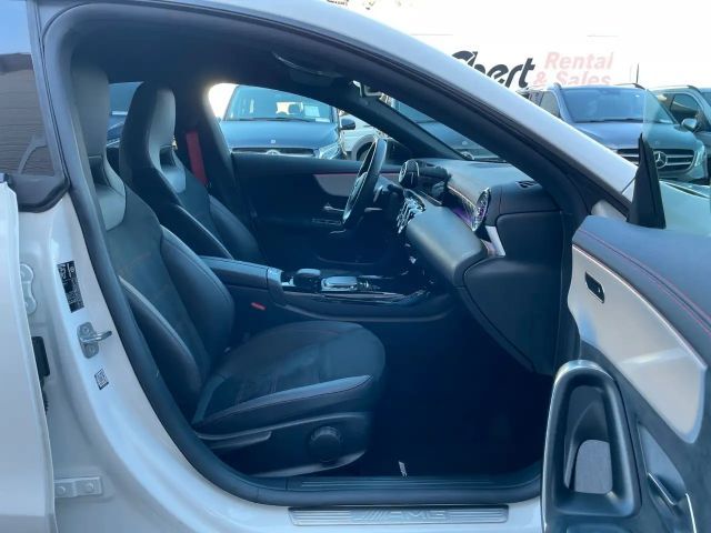 Mercedes-Benz CLA 35 AMG AMG Line Coupé