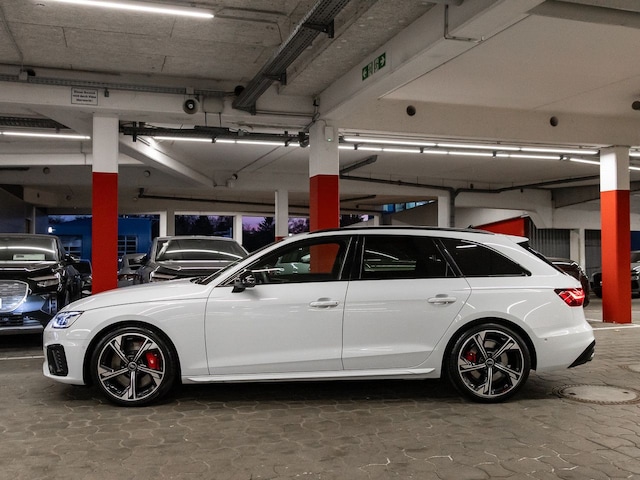 Audi S4 Avant Quattro