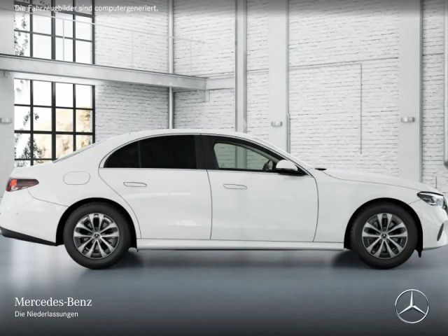 Mercedes-Benz E 220 AVANTGARDE E 220 d Sedan