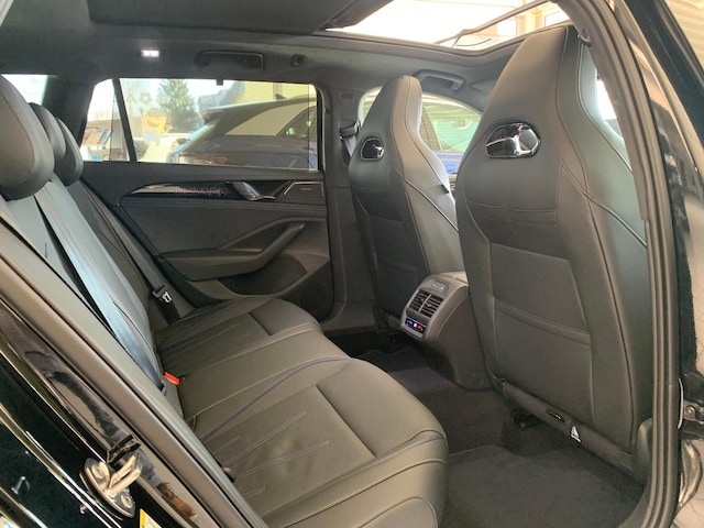 Volkswagen Passat 2.0 TDI DSG R-Line