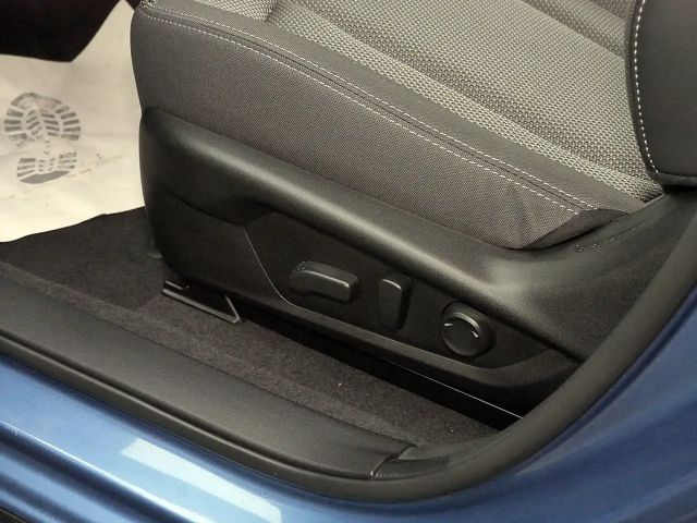 Subaru Crosstrek 2.0ie Comfort KAMERA NAVI ACC LED