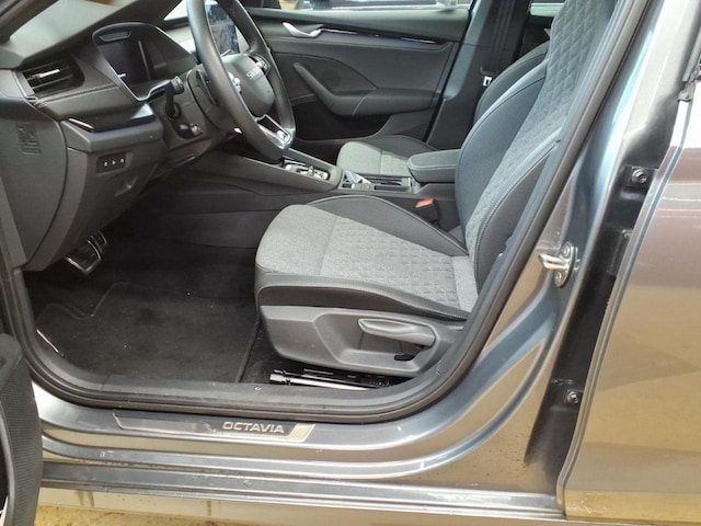 Skoda Octavia 2.0 TDI Combi Sportline