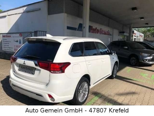 Mitsubishi Outlander PHEV