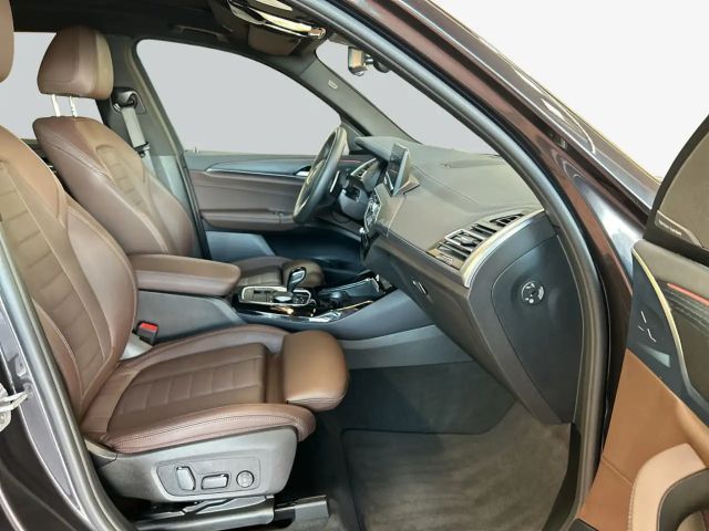 BMW X3 xDrive30i