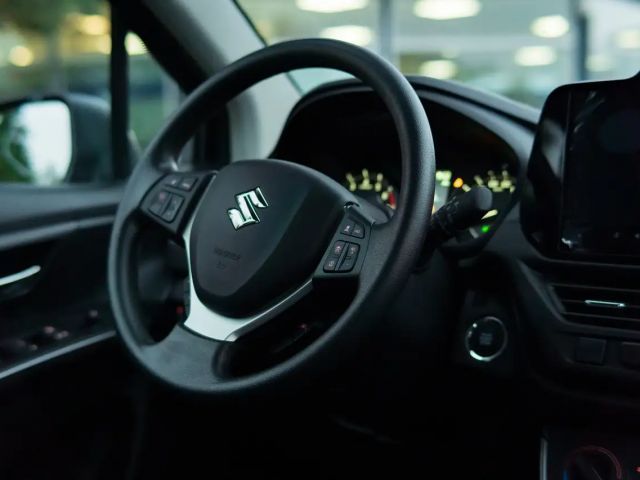 Suzuki S-Cross Hybrid