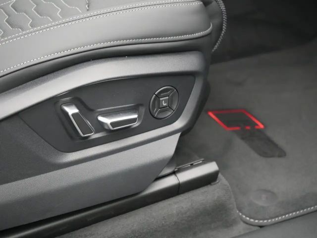 Audi RS Q8 Performance