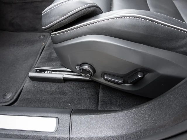 Volvo XC60 Dark Plus